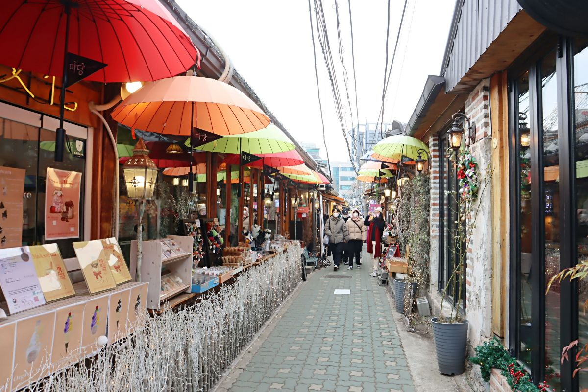 Ikseondong