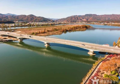 Chuncheon Uiamho Lakeside Bike Path Chuncheon Uiamho Lakeside Bike Path